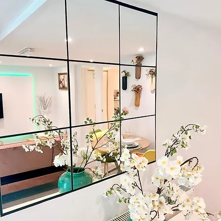 House Andiamo Portsmouth, Centrally Located, Sleeps 3 Exterior photo