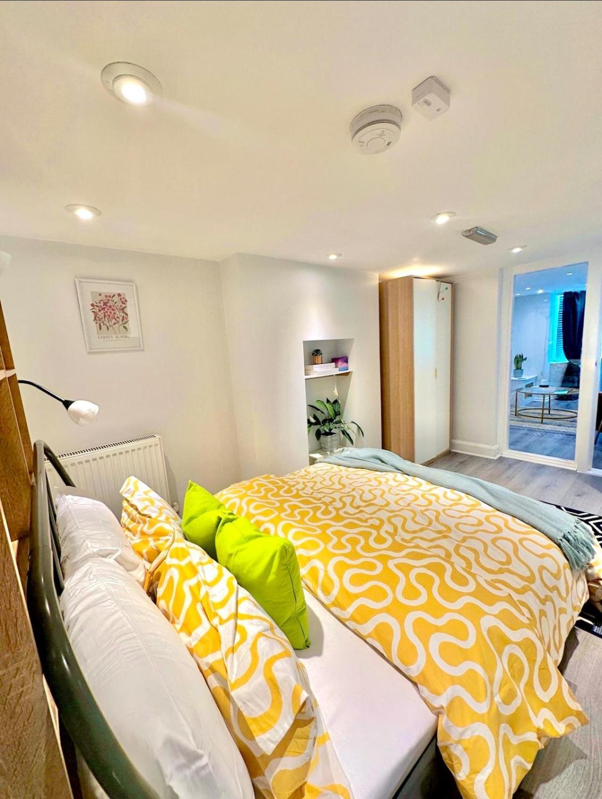 House Andiamo Portsmouth, Centrally Located, Sleeps 3 *