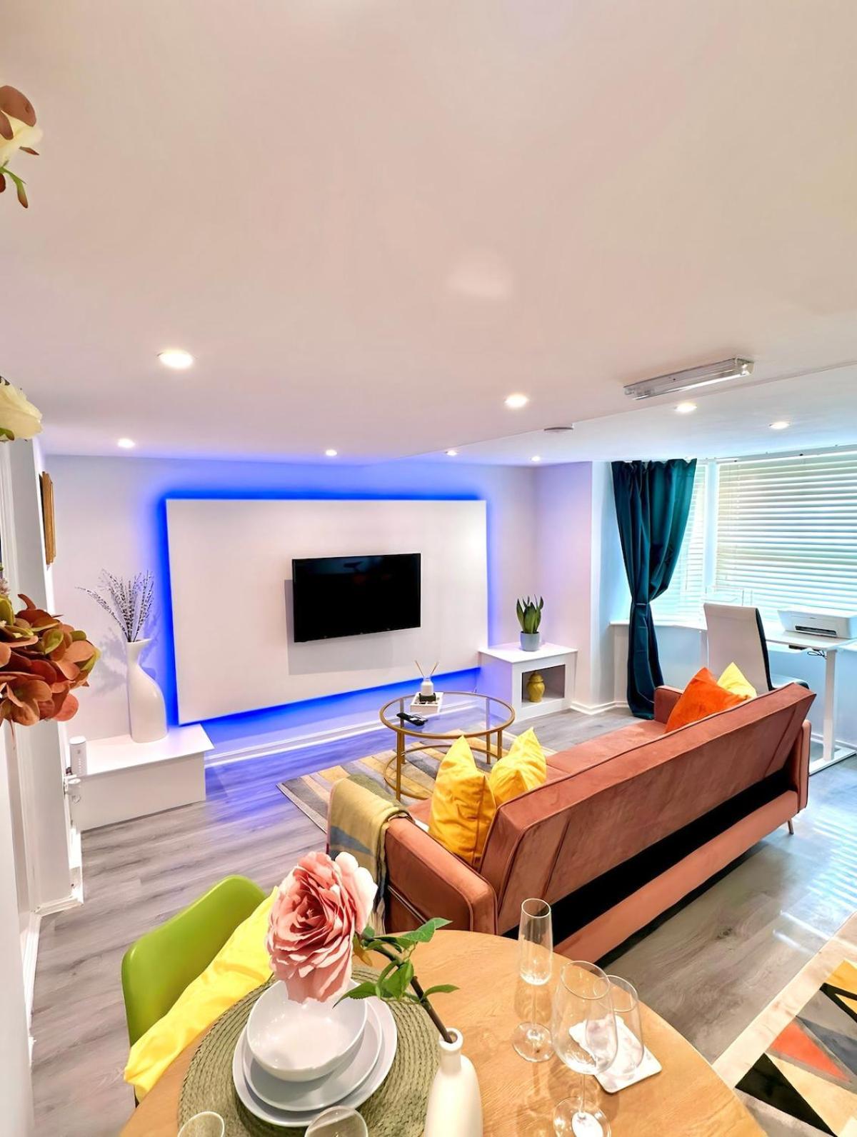 House Andiamo Portsmouth, Centrally Located, Sleeps 3 *